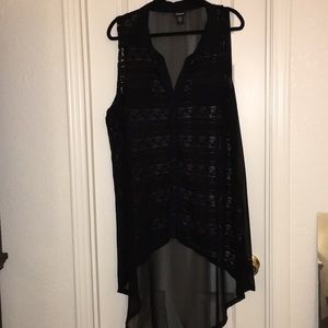 Torrid Hi Lo Black lace and chiffon tank top style